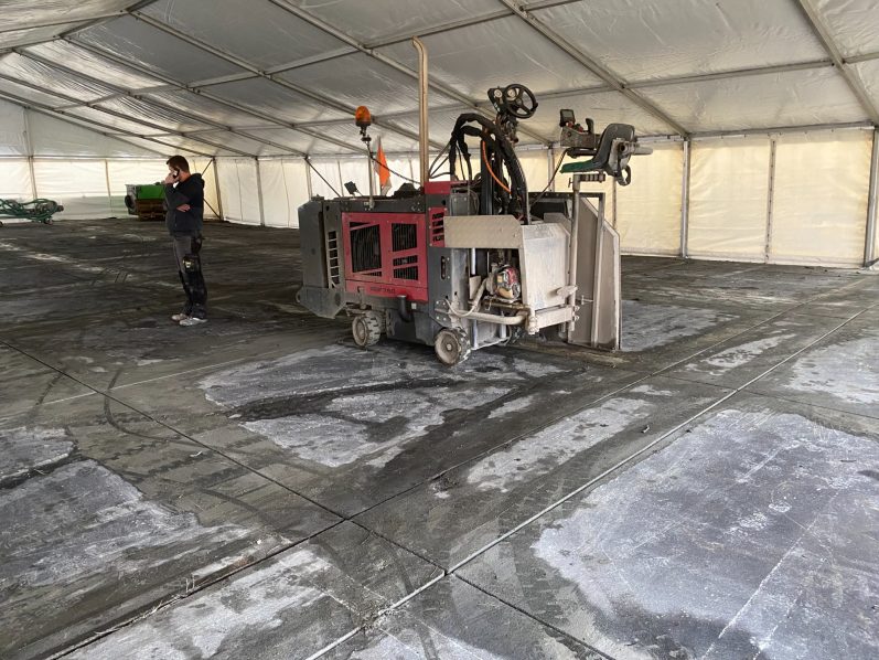 Fugenschnitte in Beton-Sohle Rellok RSF760 Rellok RSF 760 zur Herstellung von Sollrissfugen in Beton-Sohle